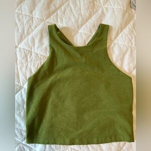 Beyond Yoga women’s green Focus Crop Racerback Performance Tank size small